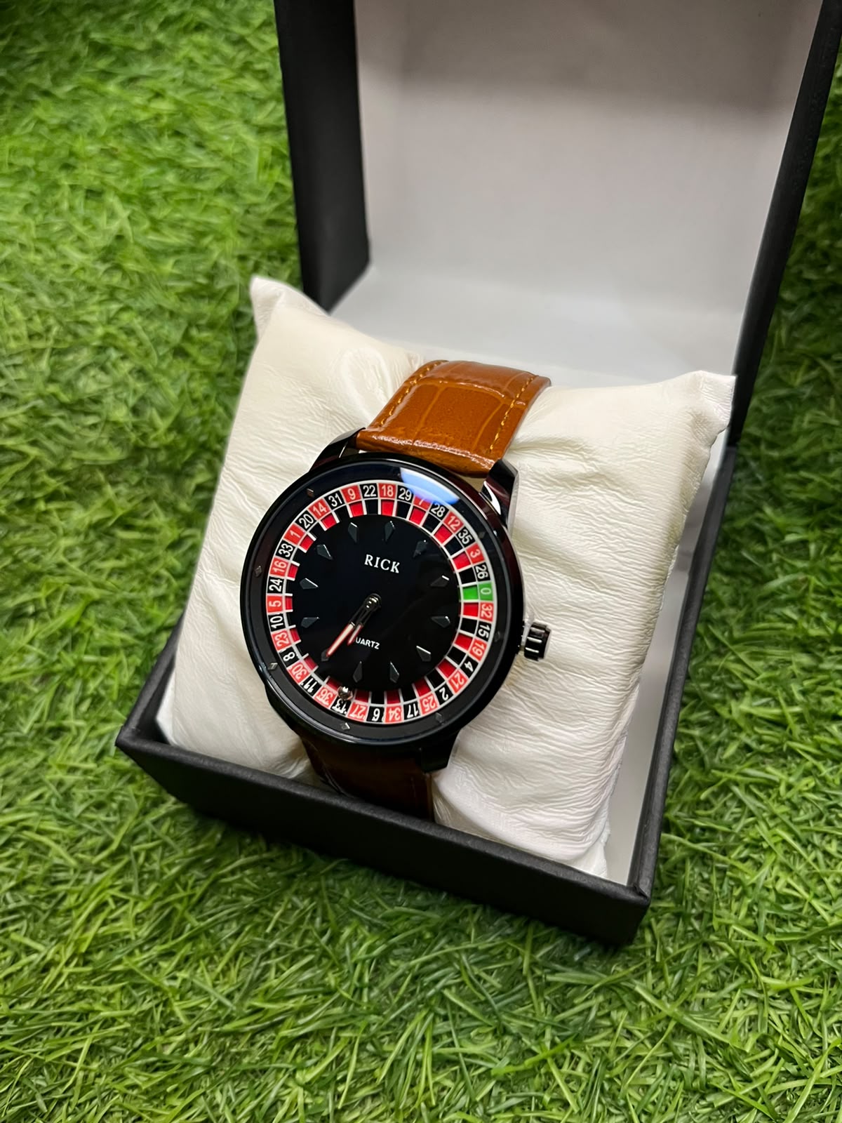 Cassino Dial Leather Watch