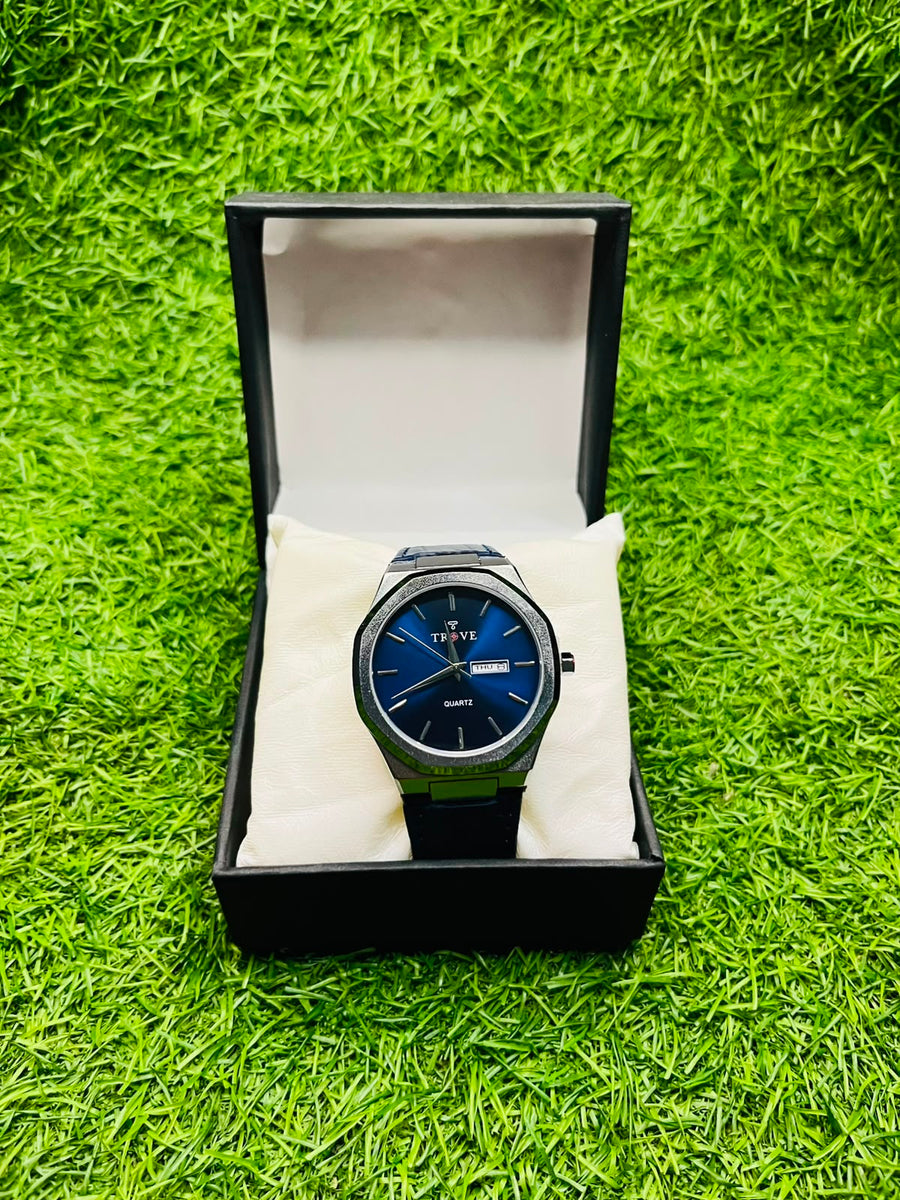 TRØVE Signature Silver Dial Watch