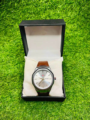 TRØVE Signature Silver Dial Watch