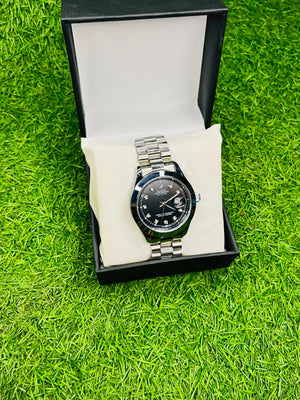 Rolex Selver massage me on whatsapp